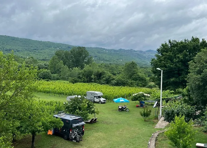 Purple Eye Camp & Winery Campsite Podgorica