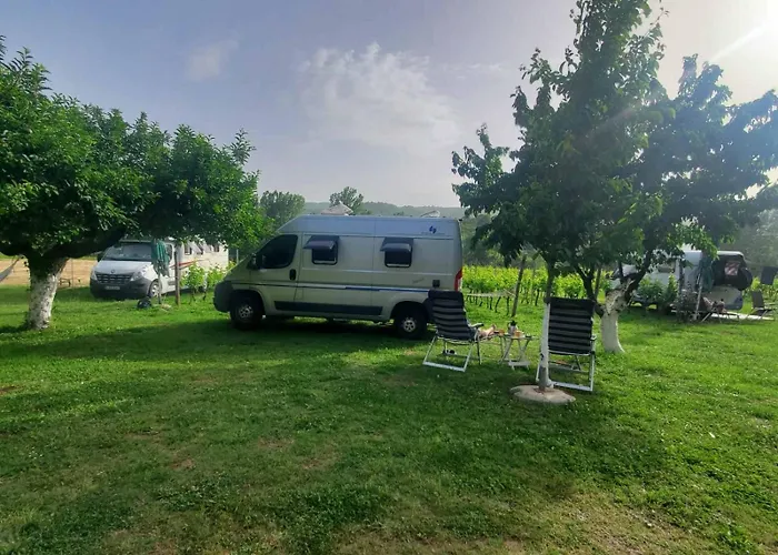 Purple Eye Camp & Winery Campsite *